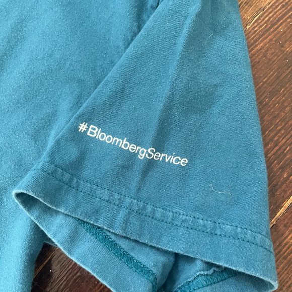 Bloomberg Employee Volunteers T Shirt - Picture 3 of 6